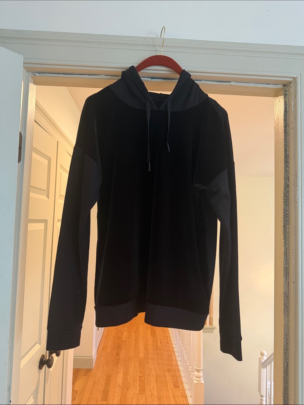 Women’s Velvet Textured Black Hooded Sweater